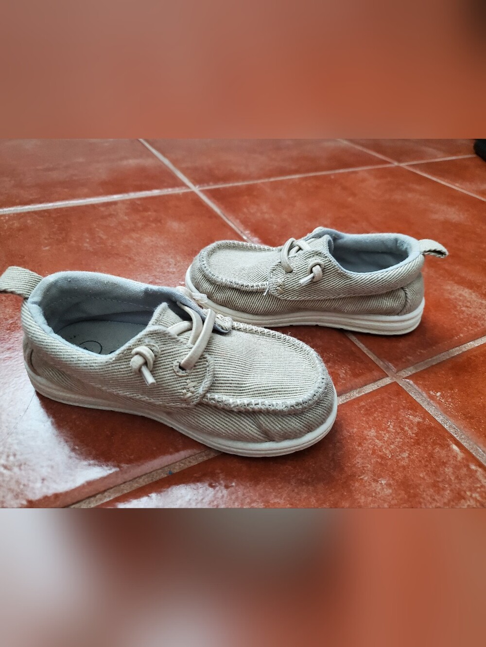 Cat & Jack Beige Canvas Kids Sneakers